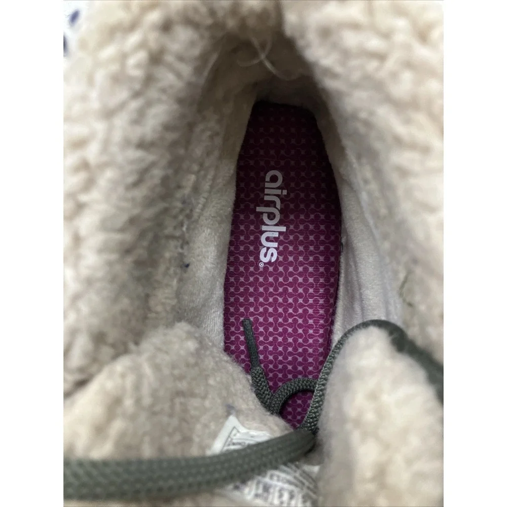 Skechers by martha